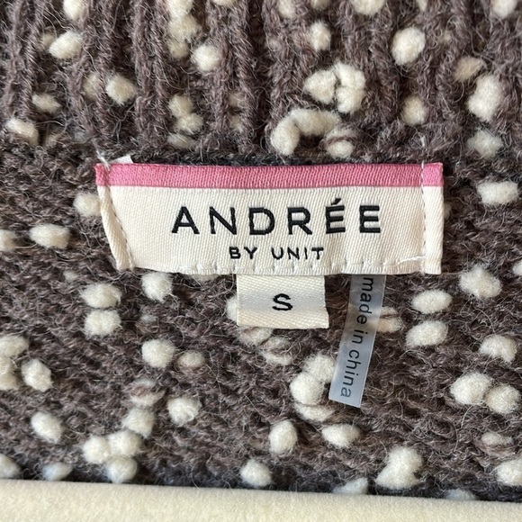 Andree, women’s small (could fit up to a large), gray w/white pompom sweater - Picture 2 of 4